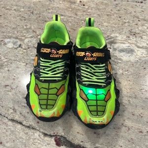 Boys light up Sketch-Saurus sneakers, neon green, size 1